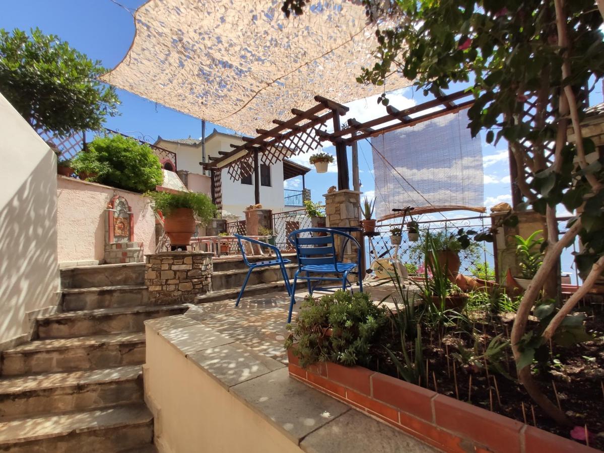 The Pagasetic Balcony - Magestic Sea Cottage Volos Exterior photo