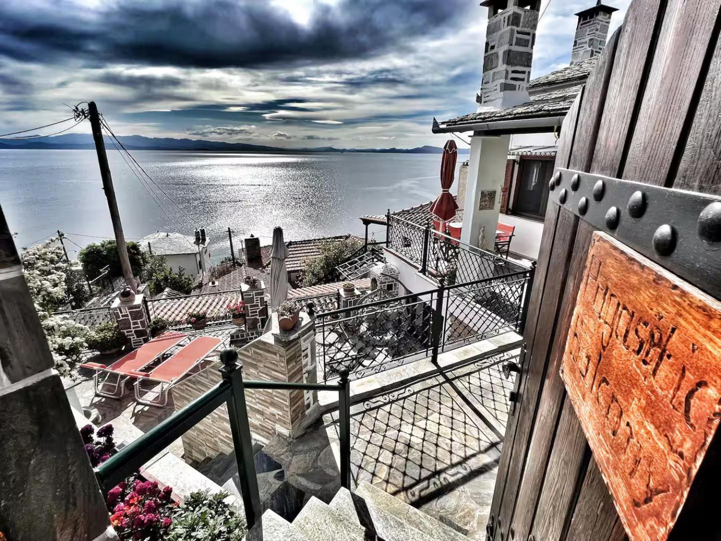 The Pagasetic Balcony - Magestic Sea Cottage Volos Exterior photo